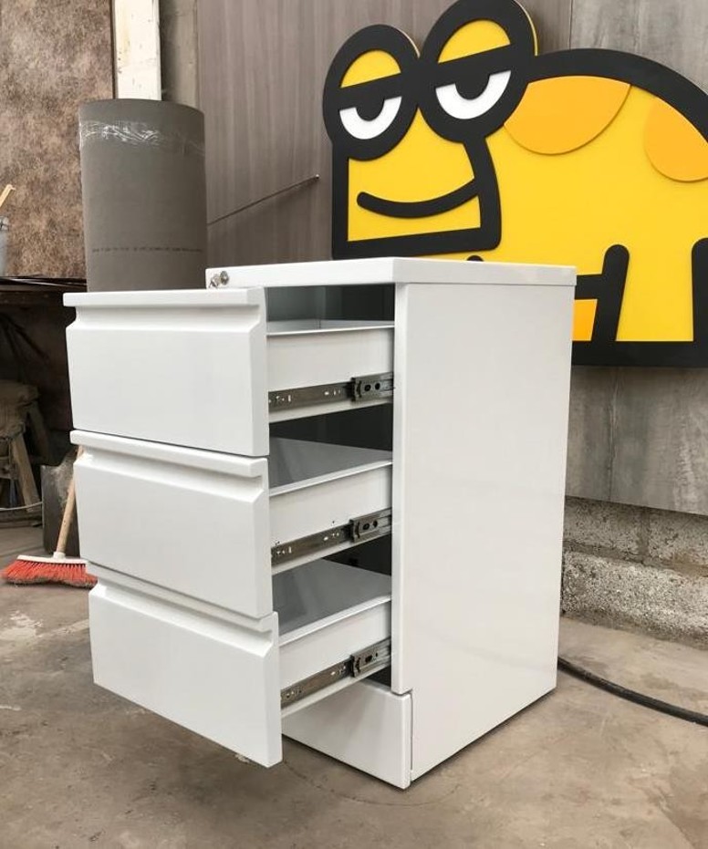 Cajonera modular blanca — mobiliario comercial